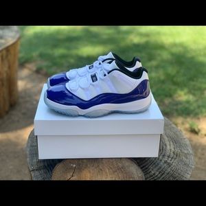 Jordan 11 Low Concord